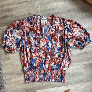 Rachel Zoe Red and White Graphic Blouse with V-Neck and Short Sleeves